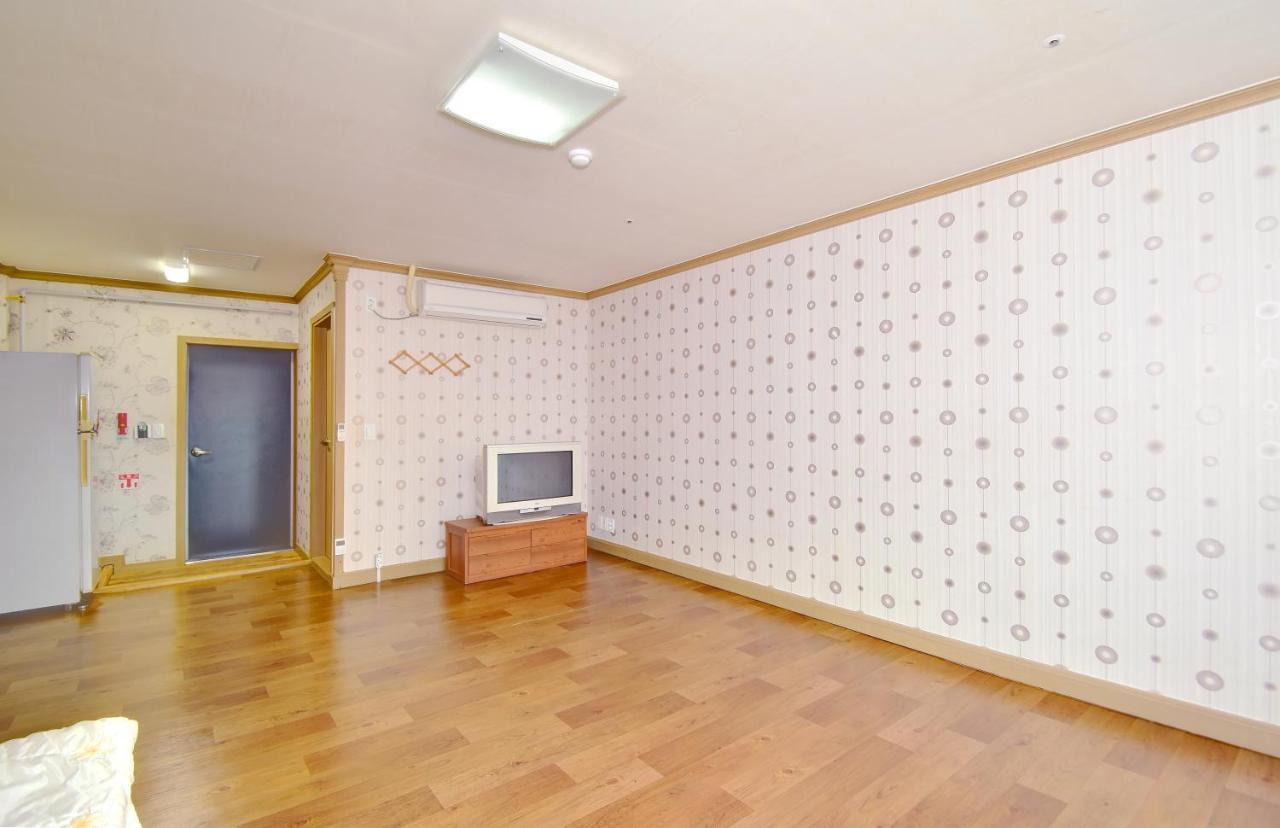 Sungbo Youth Hostel Mungyeong Екстериор снимка