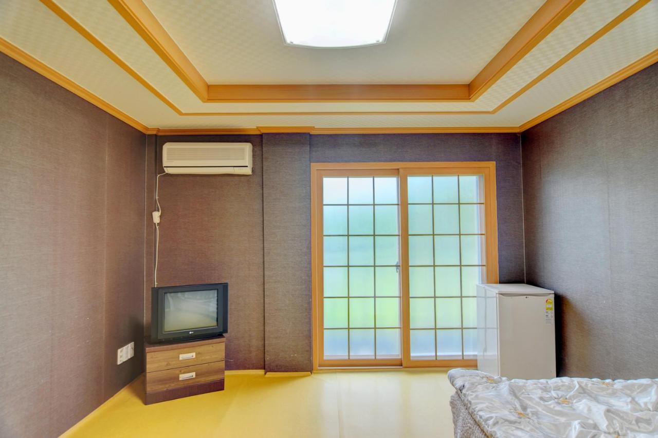 Sungbo Youth Hostel Mungyeong Екстериор снимка