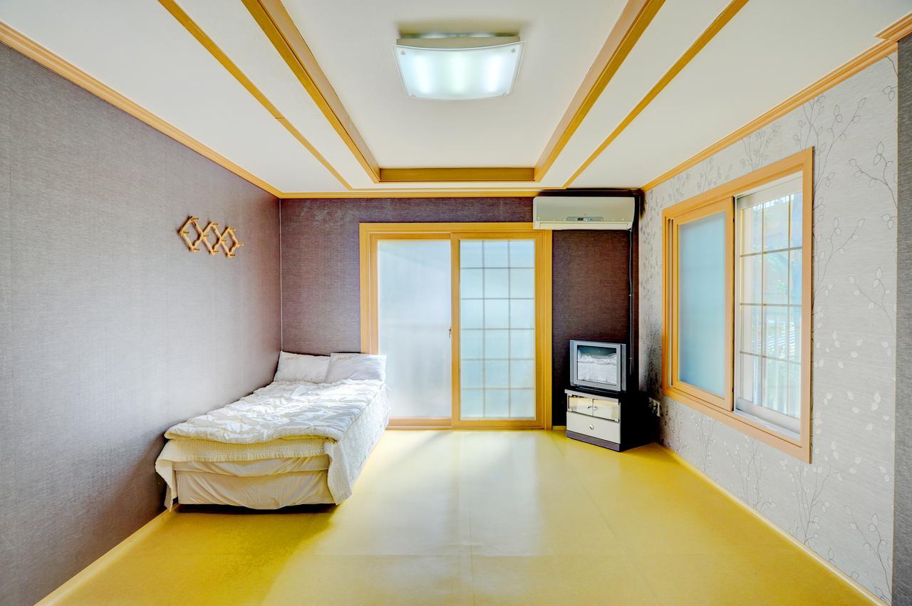 Sungbo Youth Hostel Mungyeong Екстериор снимка