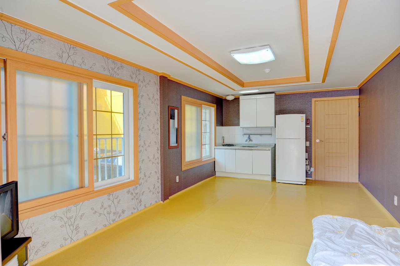 Sungbo Youth Hostel Mungyeong Екстериор снимка